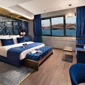 https://the-wings-hotel-istanbul.istanbul-turkeyhotels.com
