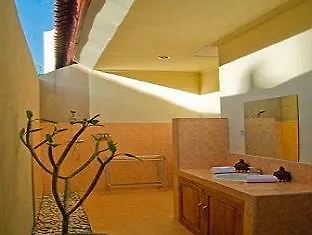 Hostel Meriki Apartment Legian  Indonesia