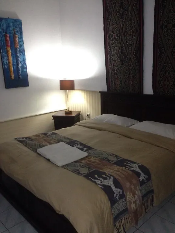 Meriki Apartment Legian  Hostel